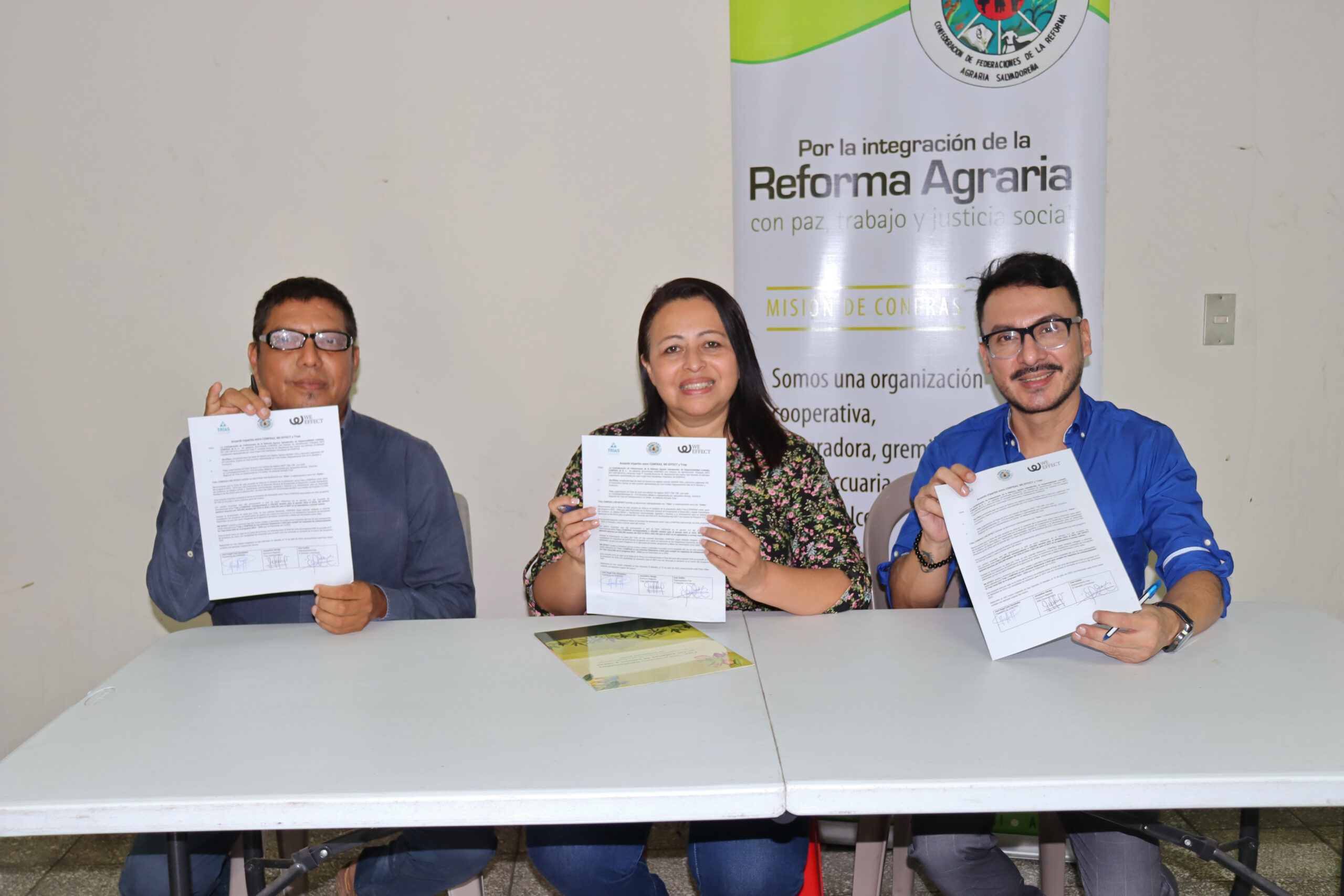 CONFRAS, We Effect y Trias firman acuerdo tripartito